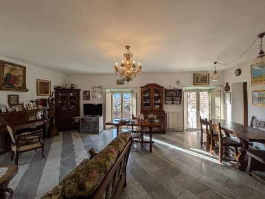 Foto Appartamento a Borgo a Mozzano Centro di 148 m² con 4 locali