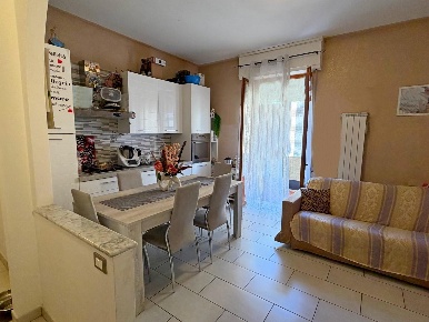 Foto Appartamento a Poggibonsi Centro di 72 m² con 3 locali in vendita