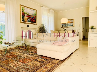 Foto Villa unifamiliare a Forte dei Marmi Vittoria Apuana di 150 m²