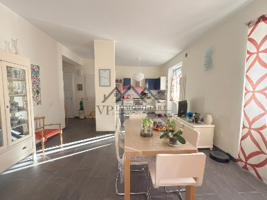 Foto Appartamento a Castelnuovo di Val di Cecina Centro di 95 m² in vendita