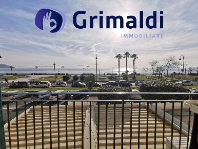 Foto Appartamento a Pozzuoli di 150 m² in vendita