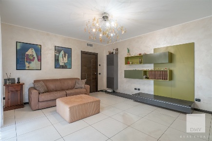 Foto Appartamento in corso europa, Pessano con Bornago Centro di 110 m²