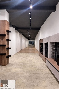 Foto Negozio a Mantova Centro di 595 m² con 1 locali in affitto