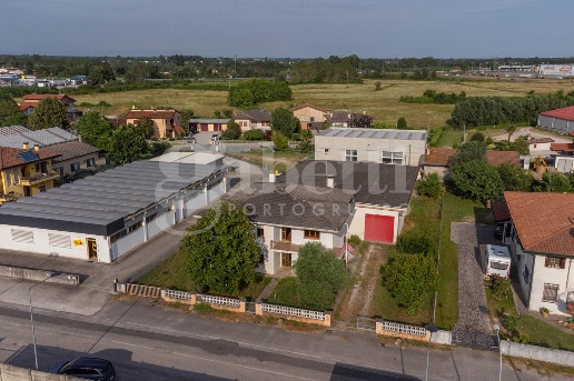 casa indipendente in vendita a Gruaro in zona Malcanton