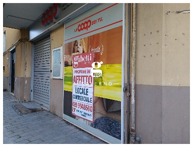 Foto Negozio in Parmenide, Salerno Mercatello - Mariconda di 820 m²