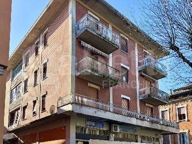 Foto Appartamento in Viale Porro 27, Salsomaggiore Terme Centro di 149 m²