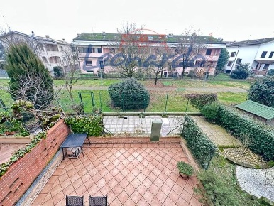 Foto Villa a schiera a Piacenza Besurica di 213 m² con 8 locali in vendita