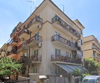 Foto Appartamento in Via Anchise, Roma Torre Angela di 65 m² con 2 locali