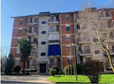 Foto Appartamento in Via Monte Bianco, Limbiate Centro di 123 m² all'asta