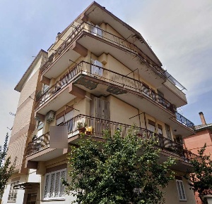 Foto Appartamento in Via Tessennano, Roma Tomba di Nerone di 30 m² all'asta