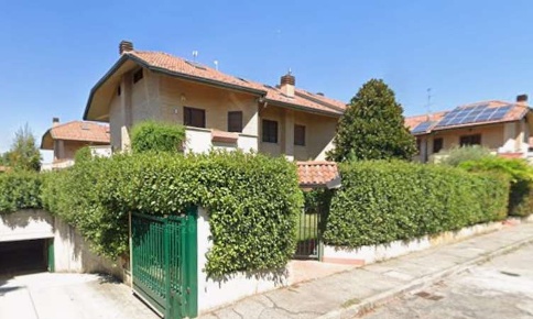 Foto Villa bifamiliare in Via via m. callas  7, Paderno Dugnano Calderara