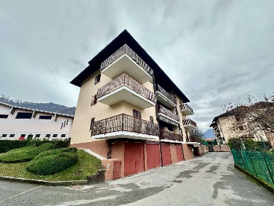 Foto Appartamento in via valleggio  6, Introbio di 55 m² con 2 locali