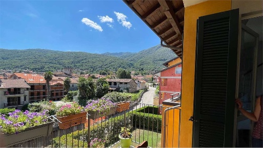 Foto Appartamento in Via Shoah  4, Baveno di 80 m² con 3 locali in vendita