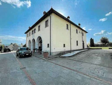 Foto Villa unifamiliare in Via di Giramonte, Prato Castelnuovo di 425 m²
