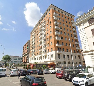 Foto Appartamento in Piazza dell'Alberone 10, Roma Furio Camillo di 90 m²