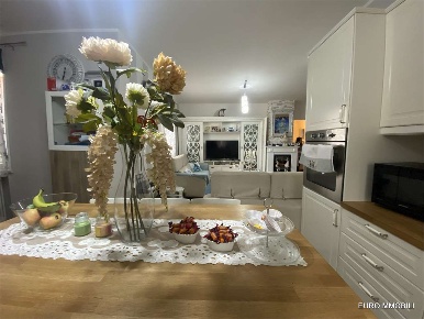 Foto Appartamento in piazza vittorio veneto, Traversetolo Centro di 122 m²