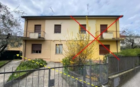 Foto Appartamento in Andrea Rini, Salò Centro di 177 m² con 6 locali