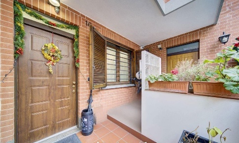 Foto Villa unifamiliare in Via Invorio 16, Torino Parella di 130 m²