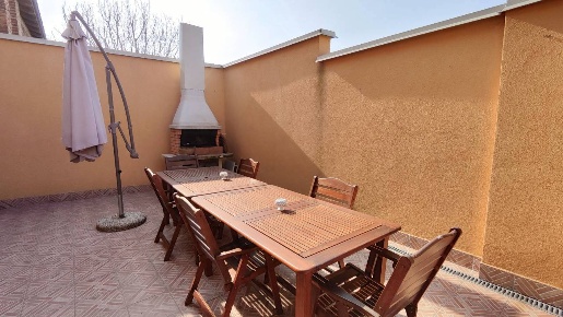 Foto Casa indipendente in Via Garibaldi 33, Guardamiglio Centro di 245 m²