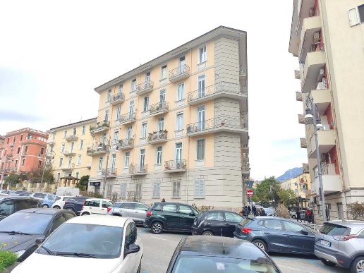 appartamento in vendita a Salerno in zona Centro Città