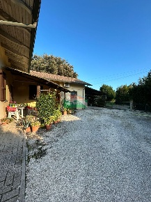 Foto Villa singola in VIA TAMIGI SAVIO, Ravenna di 100 m² con 5 locali