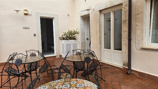 Foto Appartamento in Via della Amalfitania 58, Siracusa Ortigia di 170 m²