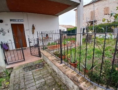 Foto Appartamento in Sismano, Avigliano Umbro di 80 m² con 3 locali