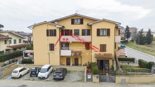 Foto Appartamento a Ponsacco di 135 m² con 4 locali in vendita