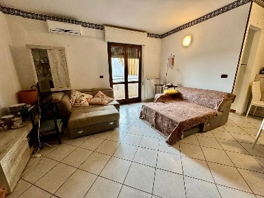 Foto Appartamento a Surbo Giorgilorio di 70 m² con 5 locali in vendita