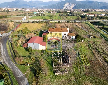 Foto Casale a Cascina Arnaccio - Chiesanuova di 460 m² con 10 locali