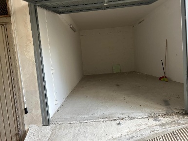 Foto Box a Lecce Rudiae - Casermette di 26 m² con 1 locali in vendita