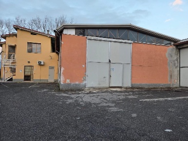 Foto Capannone industriale a Capannori Lammari - Lunata di 280 m²