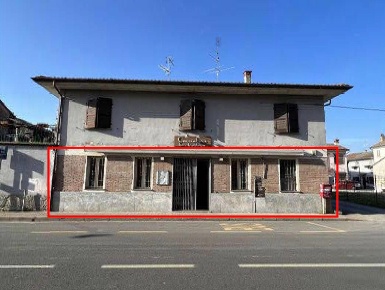 Foto Negozio a Chignolo Po Centro di 134 m² con 2 locali in vendita