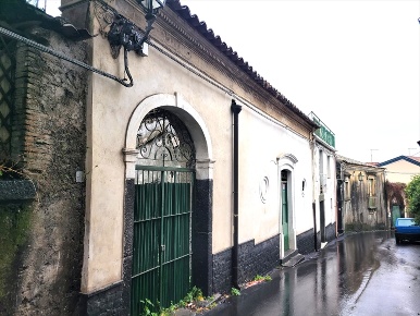 Foto Casa indipendente in via cavour 39, Trecastagni di 120 m² con 3 locali