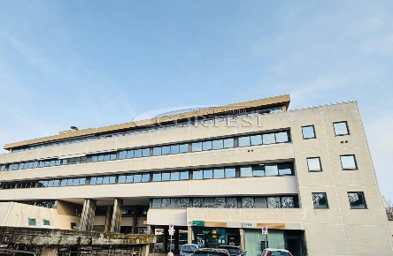 Foto Locale commerciale a Fano di 71 m² con 2 locali in vendita