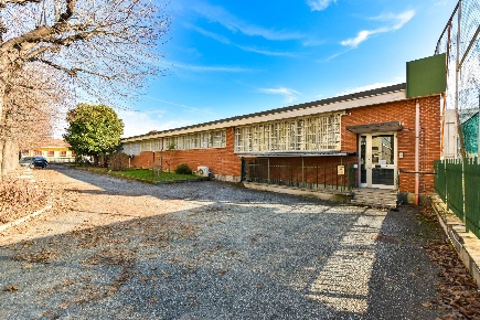 Foto Capannone industriale in Corso Lucio Quinzio Cincinnato, Torino