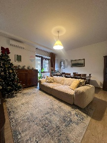 Foto Appartamento a Foligno Centro Storico di 105 m² con 4 locali