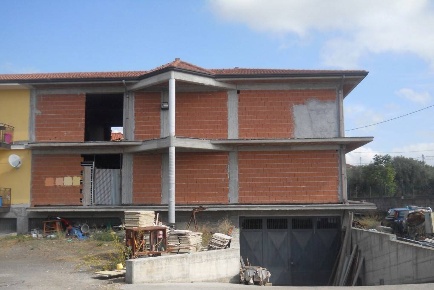 Foto Villa unifamiliare a Paternò di 600 m² con 20 locali in vendita