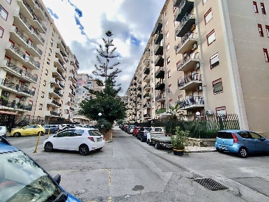 Foto Appartamento in Via Mariano campo, Palermo Sperone di 140 m²