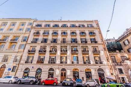 Foto Appartamento a Roma Colle Oppio di 190 m² con 6 locali in vendita