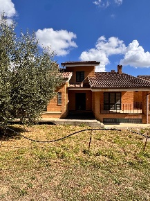 Foto Appartamento in viale indipendenza, Magliano di Tenna Centro di 180 m²