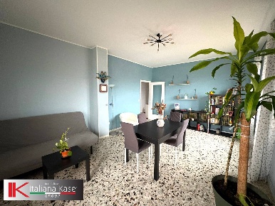 Foto Appartamento in Viale Europa, Caluso Centro di 90 m² con 4 locali