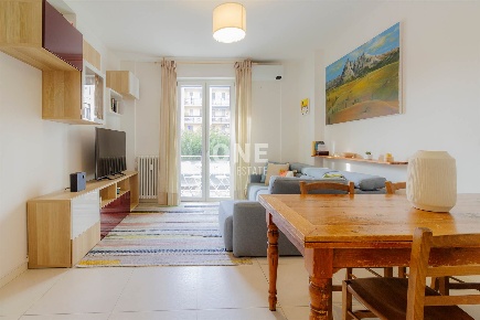 Foto Appartamento in Via Fratelli Cervi 35, Desio di 107 m² con 3 locali