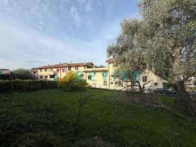 Foto Appartamento a Carmignano Comeana di 410 m² con 12 locali in vendita