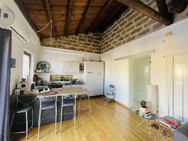 Foto Appartamento in Via Domenico Scinà 50, Palermo Borgo Vecchio di 73 m²
