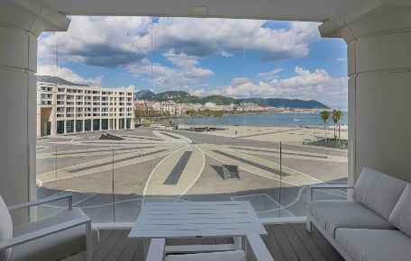 Foto Appartamento in piazza della libertà, Salerno di 110 m² con 3 locali
