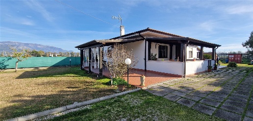Foto Casa indipendente in Strada Migliara 42 1/2 25, Latina di 98 m²