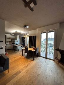 Foto Casa indipendente a Reggiolo Centro di 250 m² con 8 locali in vendita