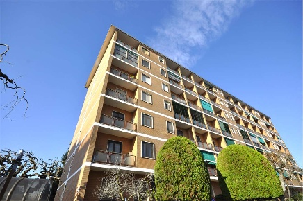 Foto Appartamento in Via Gottardo  167, Torino Regio Parco di 69 m²