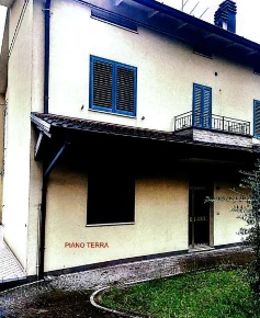 Foto Appartamento in Via Nazionale, Vallefoglia di 118 m² con 5 locali